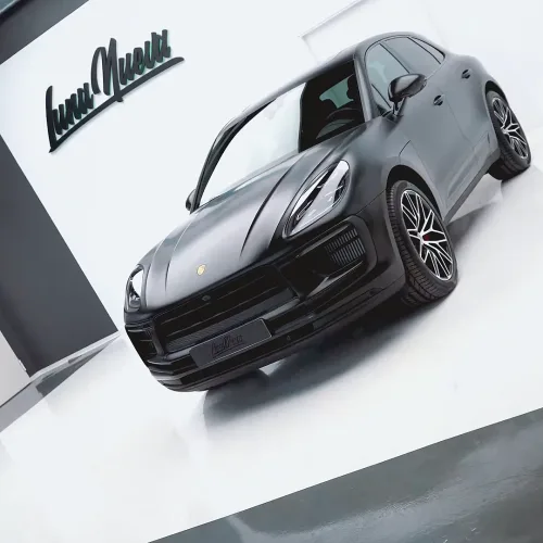 Macan negro satinado